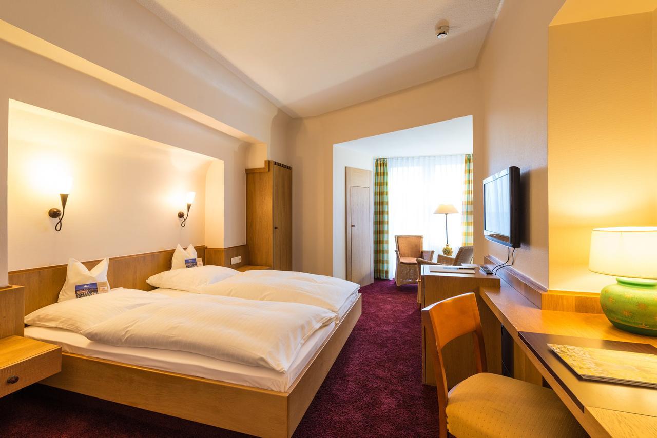 Hotel Heinz Höhr-Grenzhausen Екстериор снимка