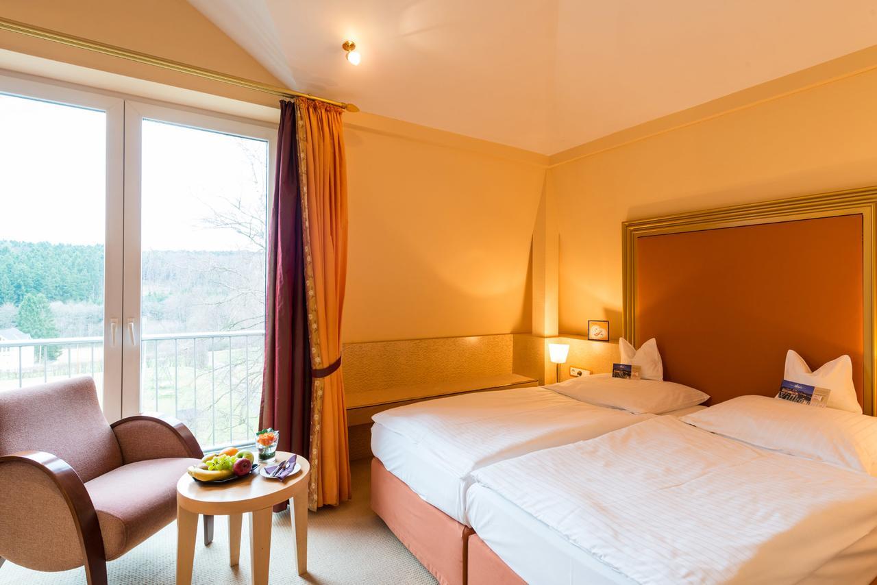 Hotel Heinz Höhr-Grenzhausen Стая снимка