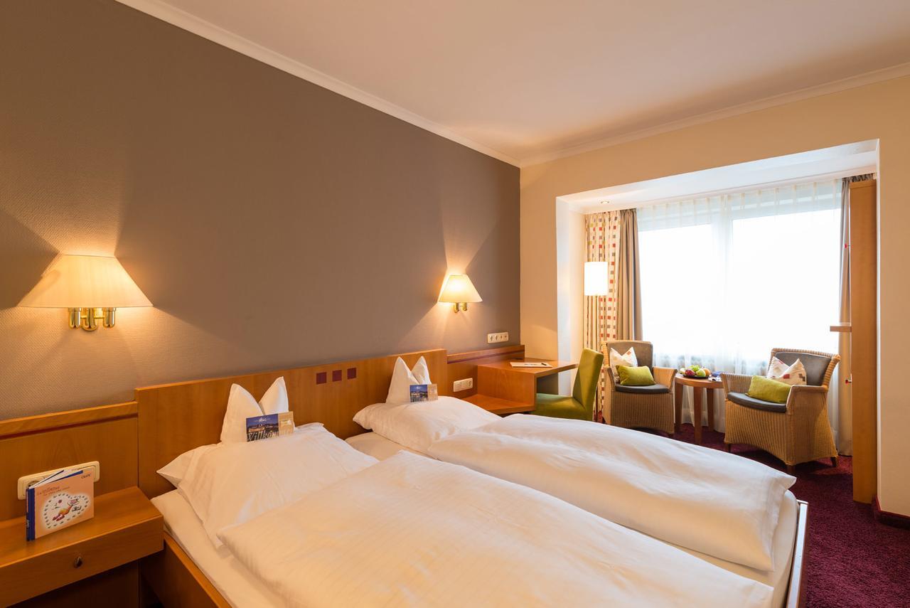 Hotel Heinz Höhr-Grenzhausen Екстериор снимка