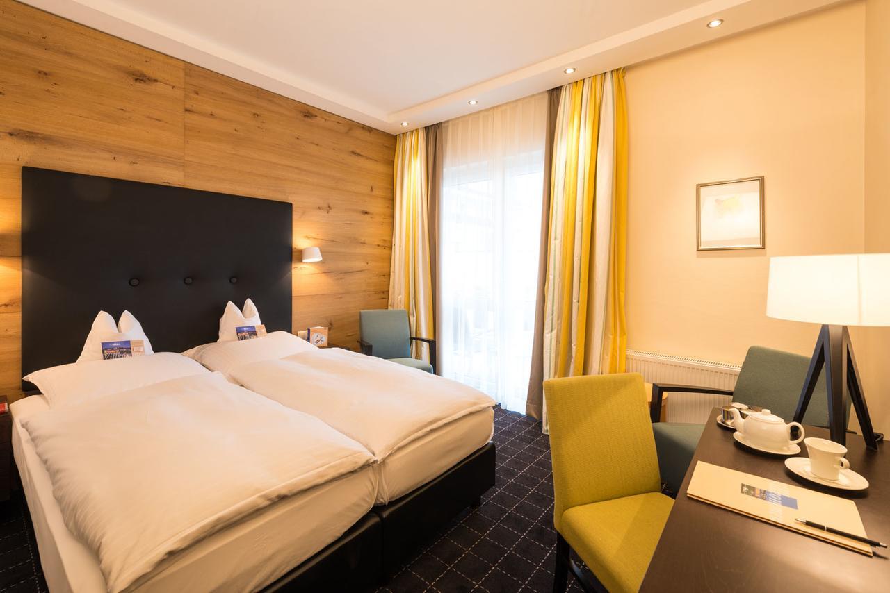 Hotel Heinz Höhr-Grenzhausen Екстериор снимка